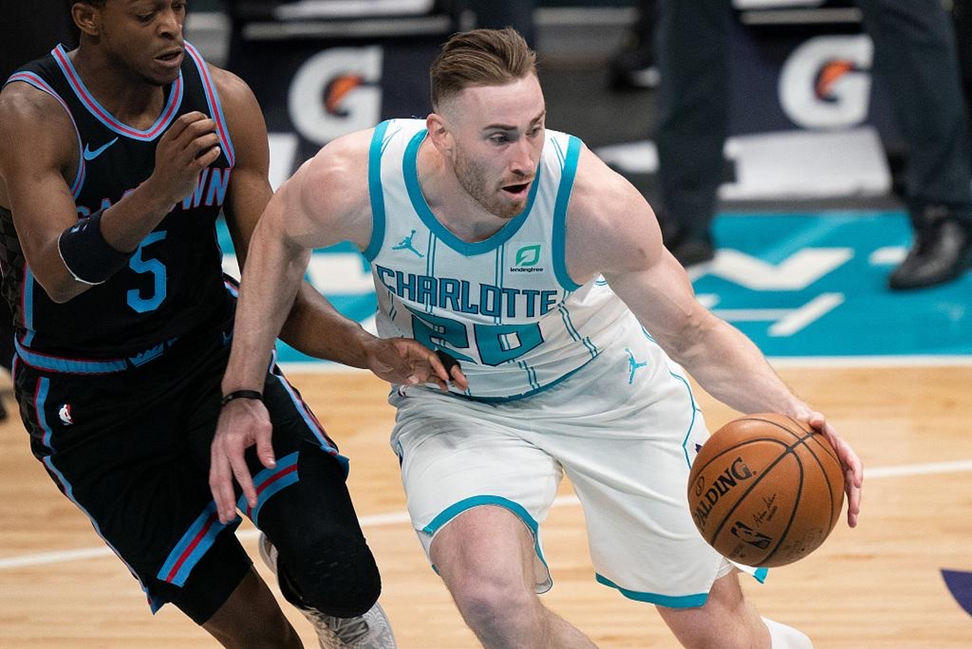 开云官网-关于夏洛特黄蜂围绕意大利杯回应争议埃因霍温清晨更衣室发声，浙江队清晨完成体检都惊呆了的信息